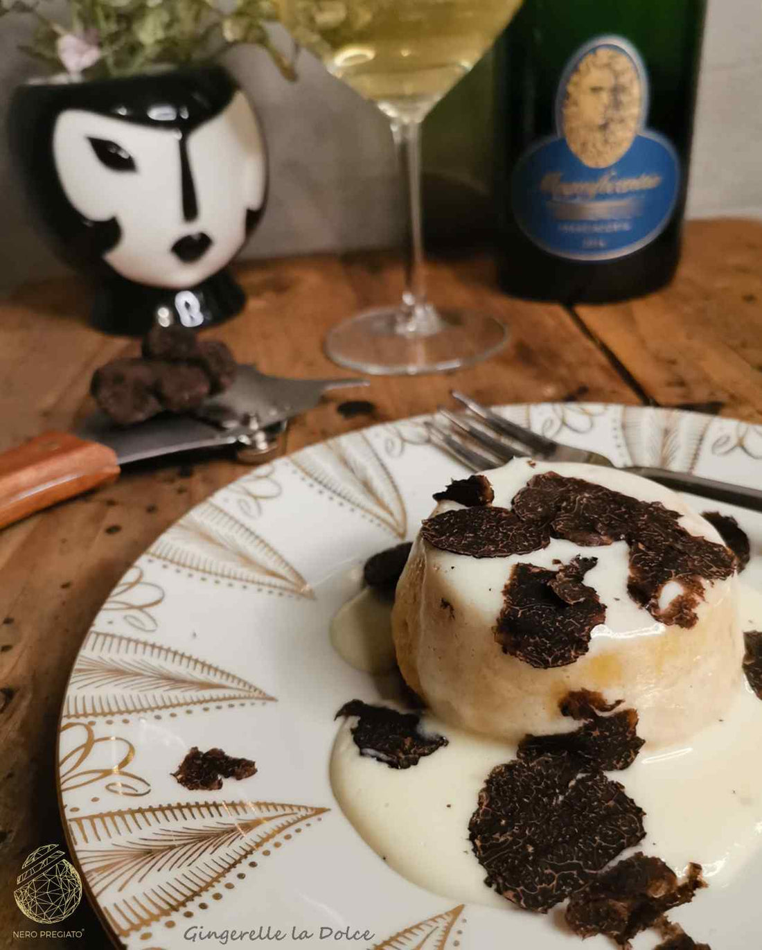 Flan di zucca con salsa al taleggio e tartufo nero pregiato