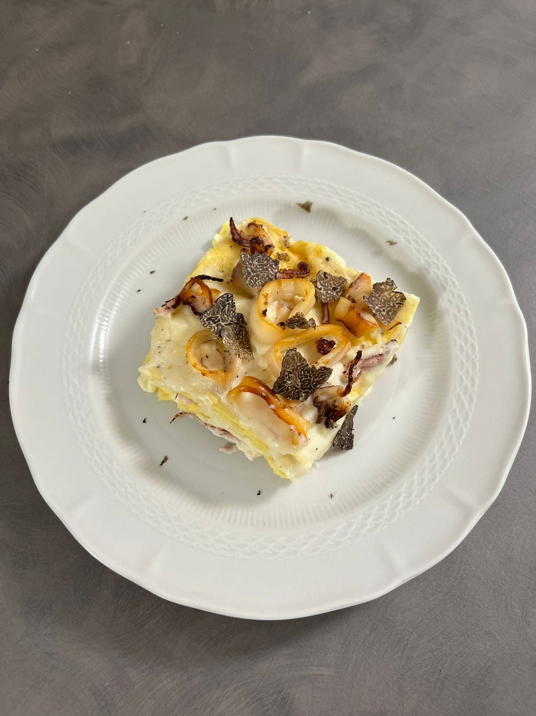 Lasagna al Tartufo Nero Pregiato e calamari