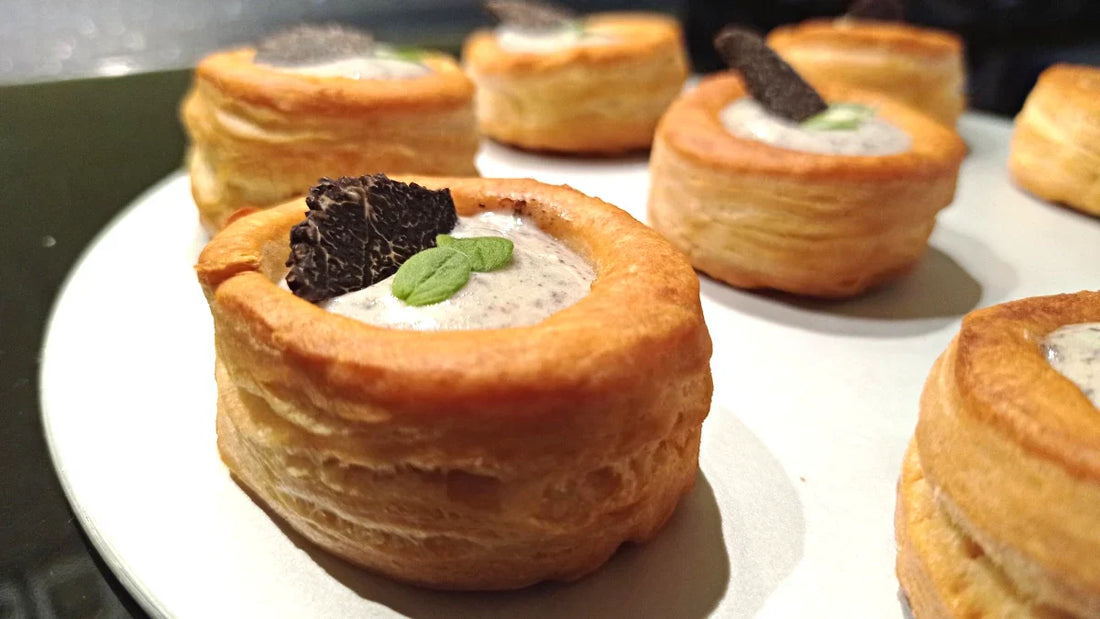 Vol au vent con crema di formaggi e Tartufo Nero Pregiato