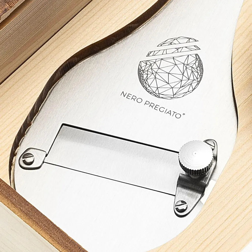 Cofanetto in legno, Coltello, Spazzolino, Affetta Tartufi inox