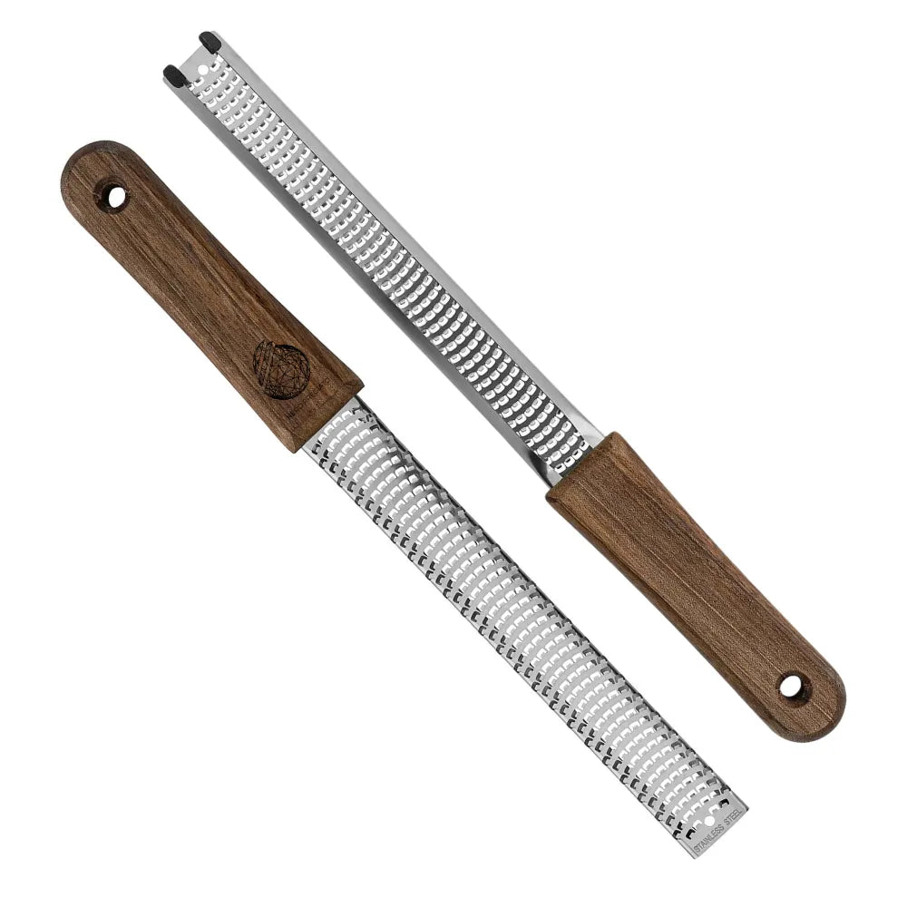 Grattugiatartufi in acciaio inox, manico in legno con taglio semi fine