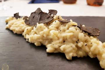 Risotto al Tartufo Nero Pregiato con limone e colatura di alici_Alessia Freretti_logo