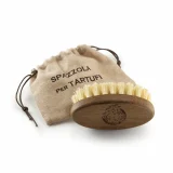 Spazzolino in legno di Teak con setole in Tampico e sacchetto, ideale per la pulizia delicata del Tartufo.