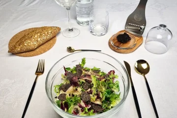 Insalata con Tartufo Nero Pregiato fresco